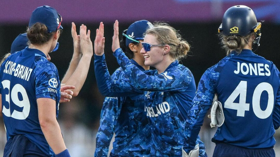 England vs Bangladesh Women’s Thriller: Dean aur Knight Ne Dikhaya Dum, Par Spin Se Abhi Bhi Darr Hai!